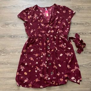 Xhiliration dress NWT
